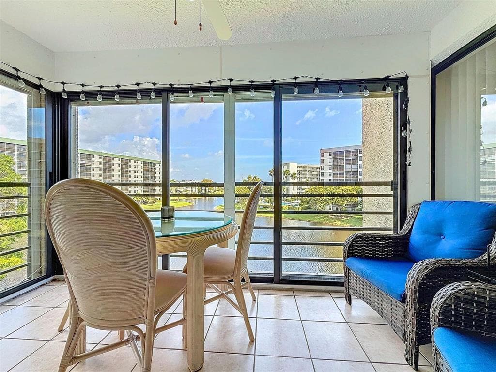 2309 S Cypress Bend Drive # 515, Pompano Beach, FL 33069 photo 2