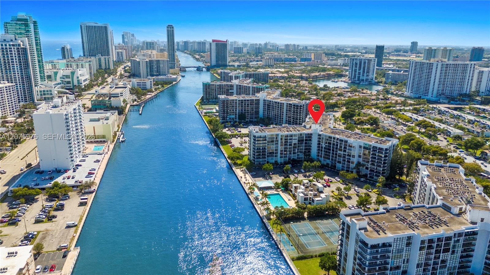 800 Parkview Dr # 909, Hallandale Beach, FL 33009 photo 2