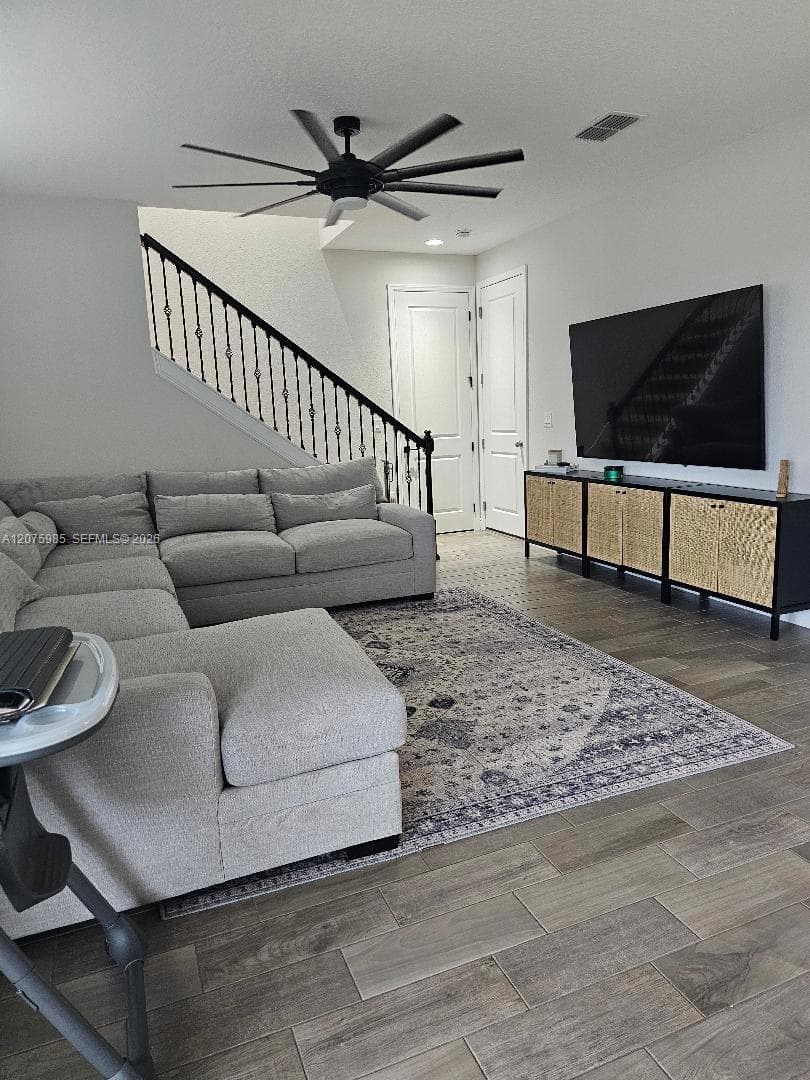 5605 BLOWING WIND PL, Saint Cloud, FL 34771 photo 4