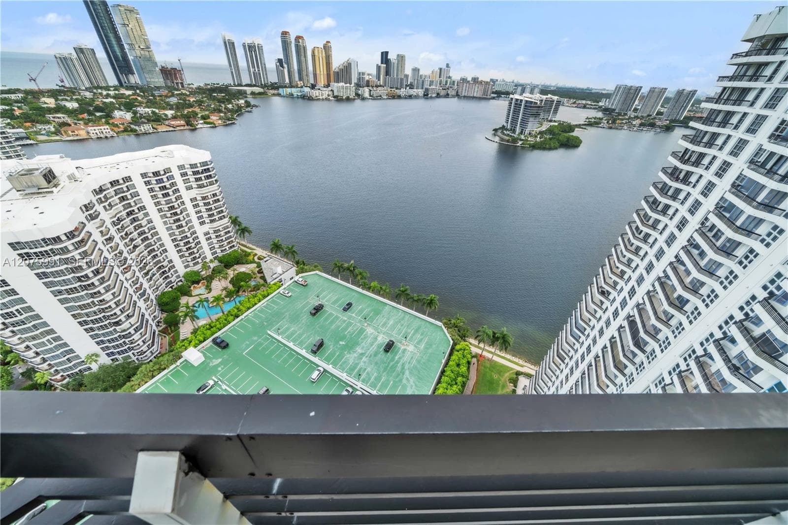 3530 Mystic Pointe Dr # 3210, Aventura, FL 33180 photo 2