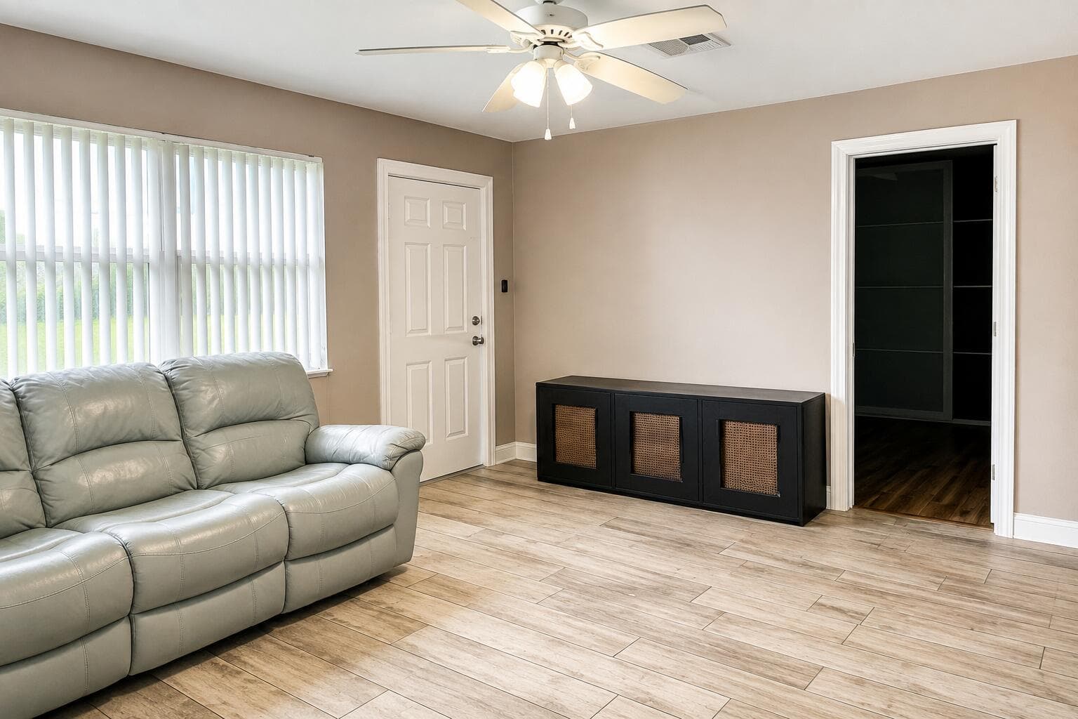 4344 S Mary Circle, Palm Beach Gardens, FL 33410 photo 3