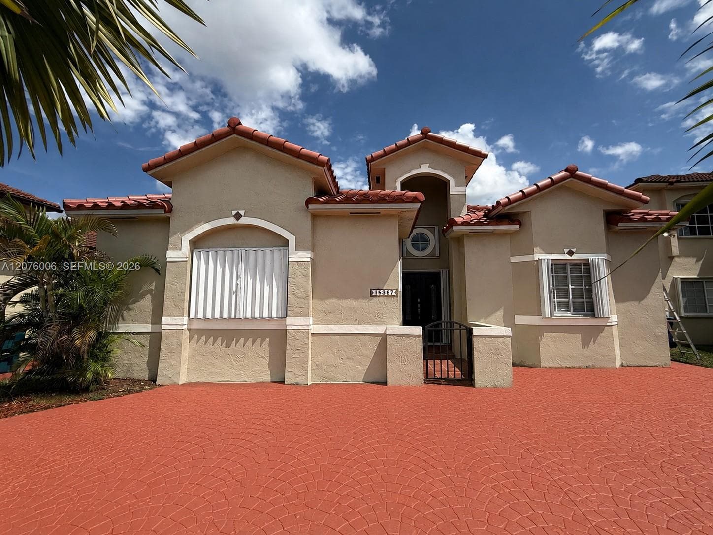 15957 SW 54th Ter, Miami, FL 33185 photo 2
