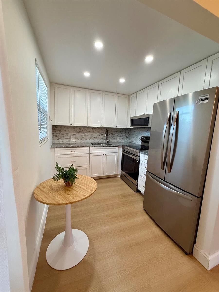 402 Brighton J # J, Boca Raton, FL 33434 photo 4