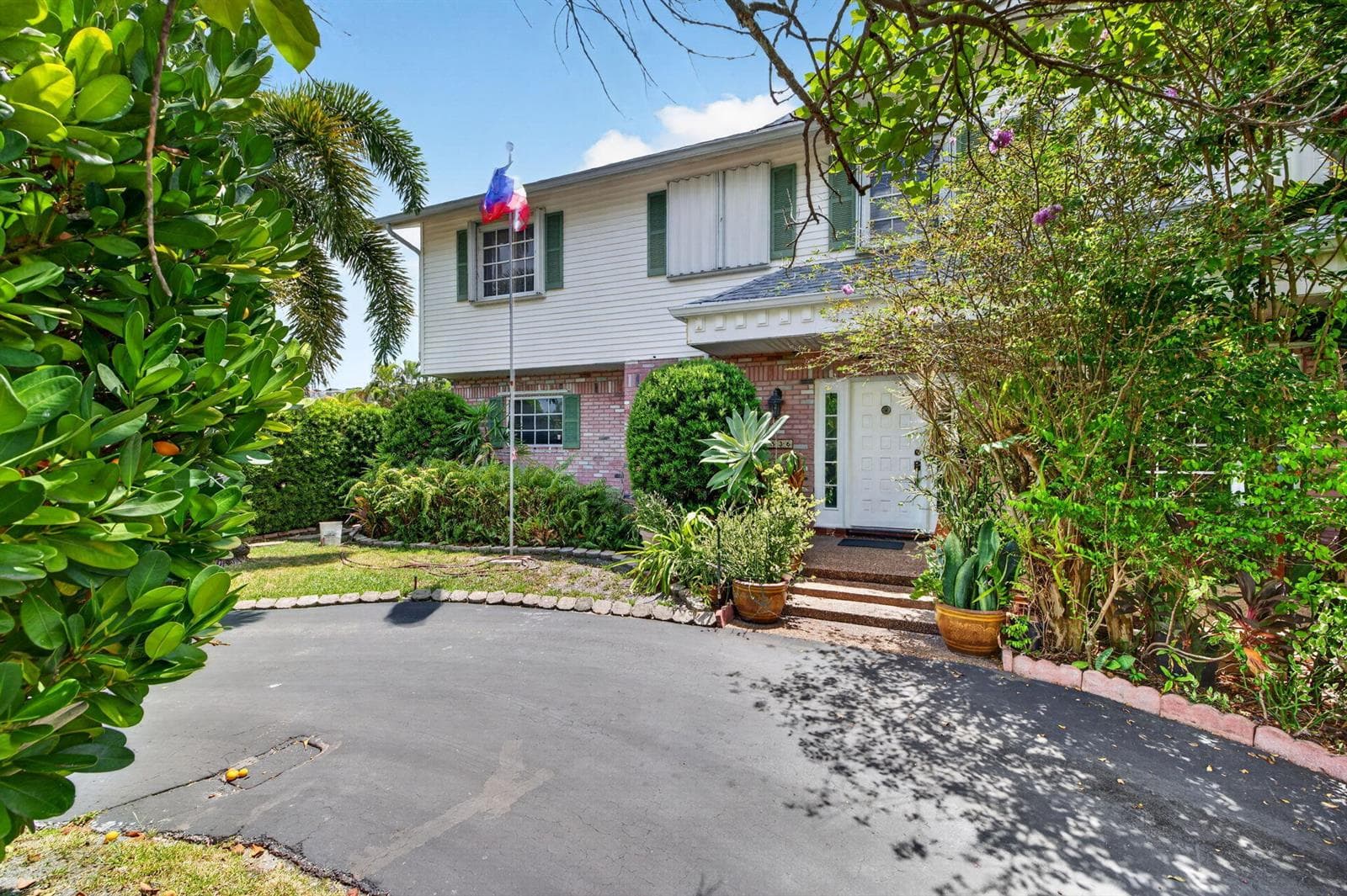 1636 SE 14TH Street, Fort Lauderdale, FL 33316 photo 3