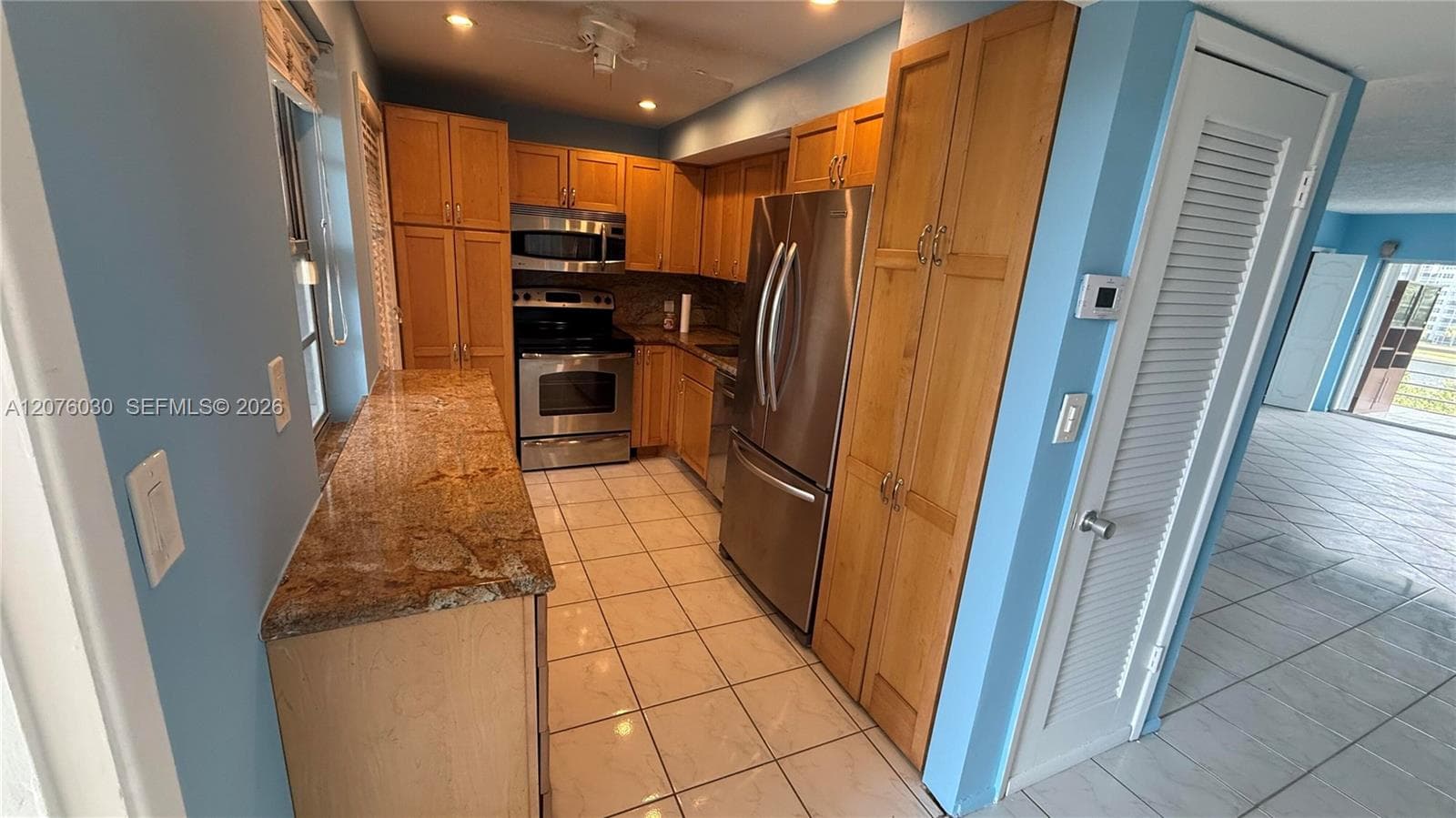 2751 N Palm Aire Dr # 502, Pompano Beach, FL 33069 photo 2