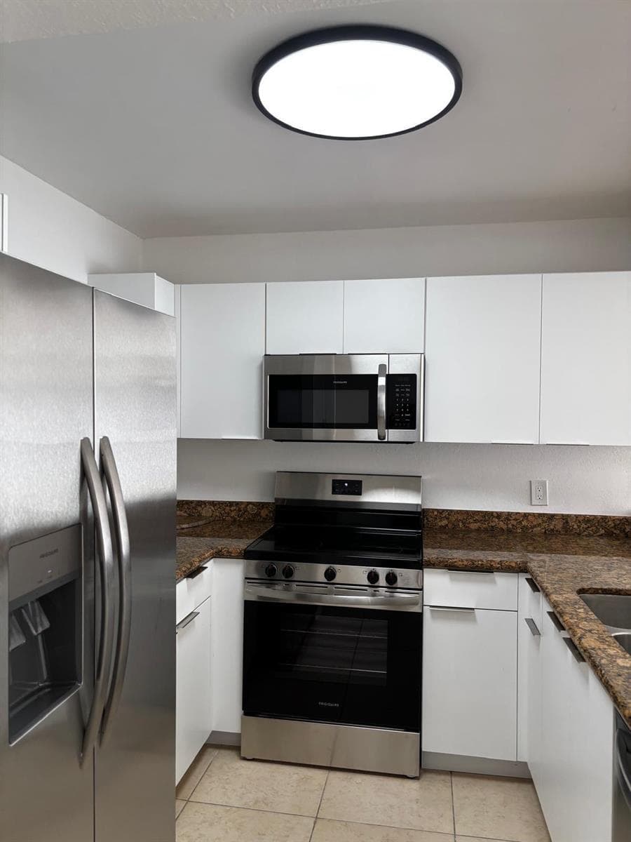 1515 LAKE CRYSTAL Drive # B, West Palm Beach, FL 33411 photo 5
