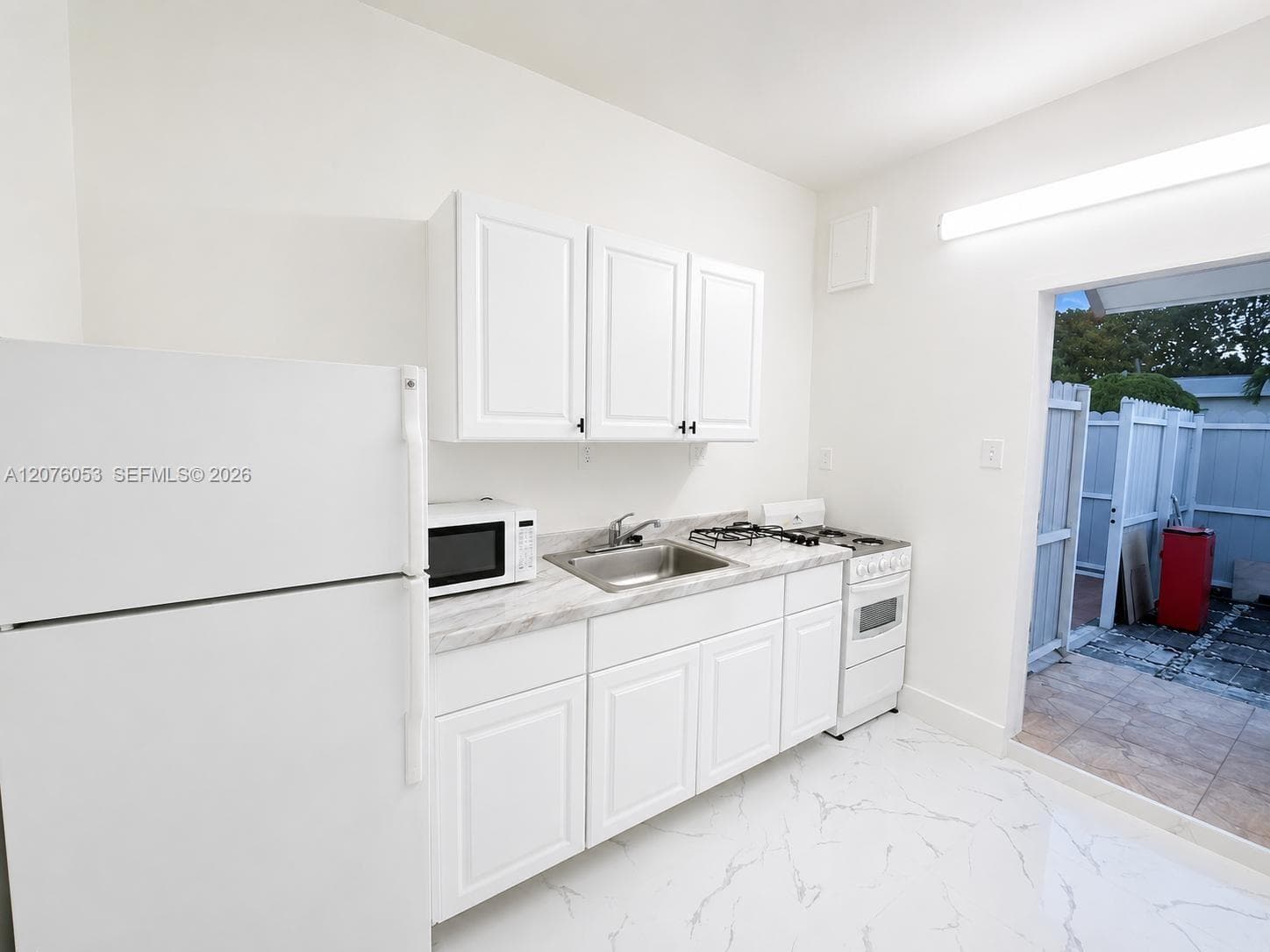 500 E 54th St # B, Hialeah, FL 33013 photo 2