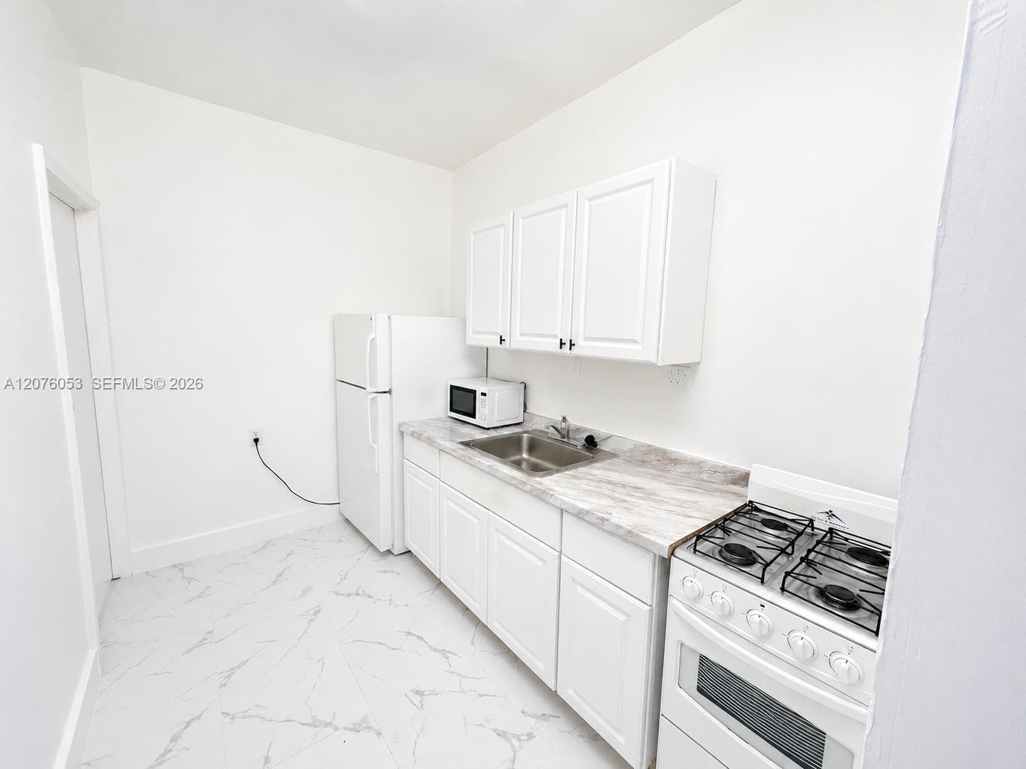 500 E 54th St # B, Hialeah, FL 33013 photo 3
