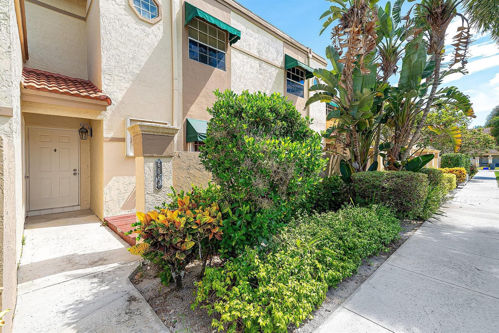 6668 Via Regina, Boca Raton, FL 33433 photo 2