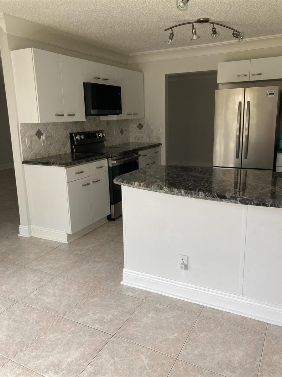 7680 STONE HARBOUR Drive # 3, Lake Worth, FL 33467