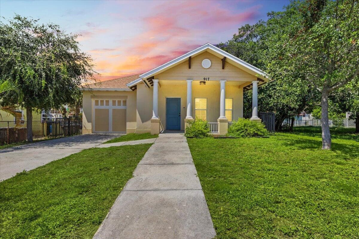 917 14th Street, West Palm Beach, FL 33401 photo 2
