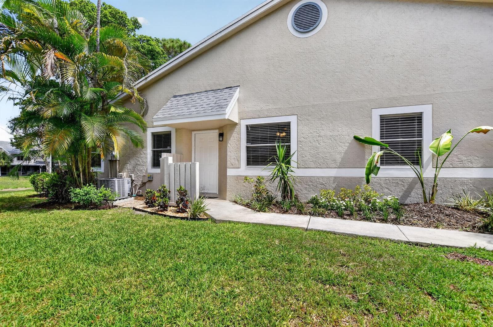 1971 Discovery Circle E, Deerfield Beach, FL 33442