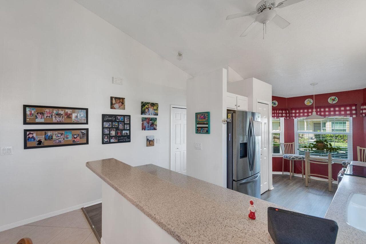 1828 AYNSLEY Way # 1, Vero Beach, FL 32966 photo 4