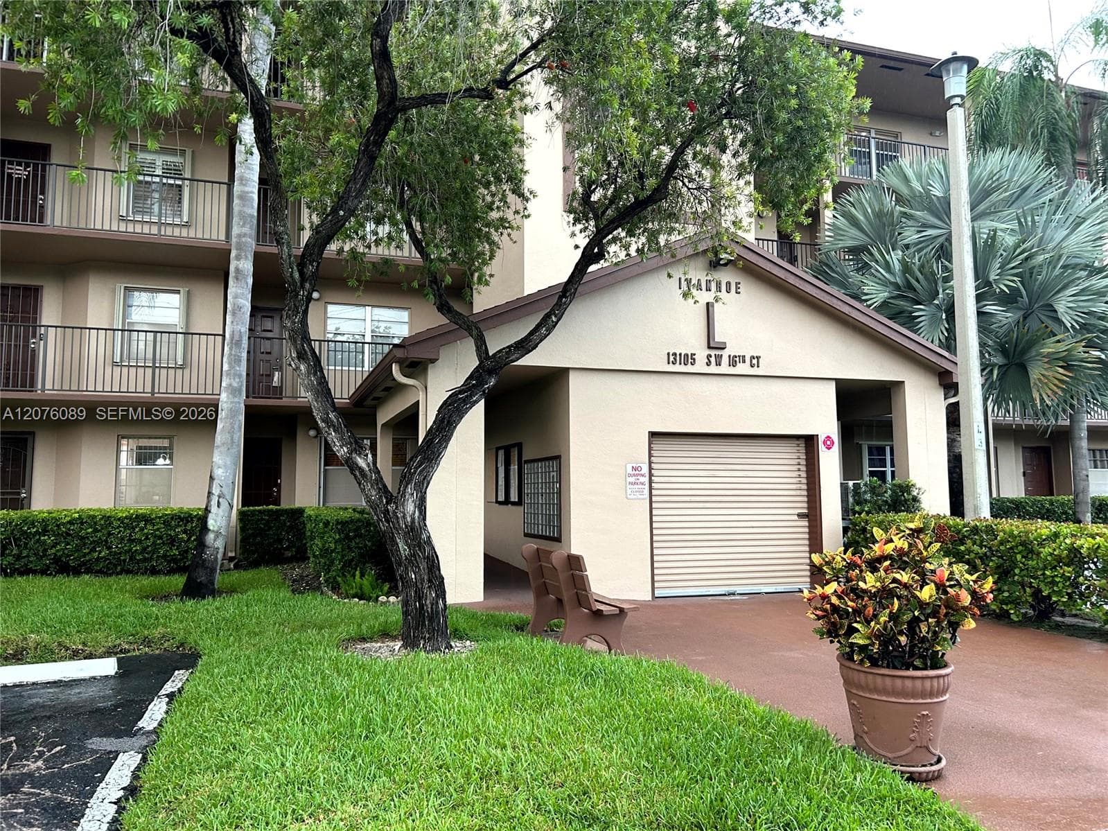13105 SW 16 CT # 105L, Pembroke Pines, FL 33027 photo 2