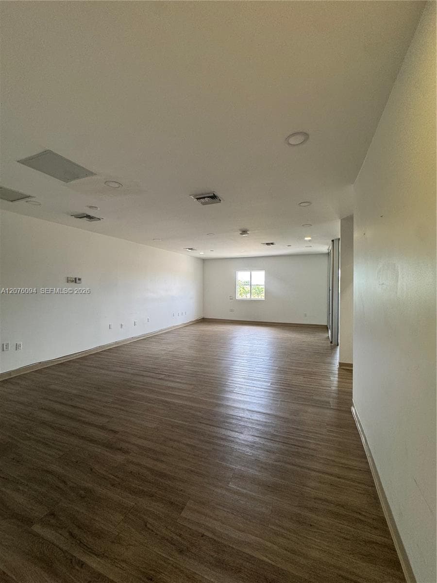 7490 SW 23rd St # 203, Miami, FL 33155 photo 2