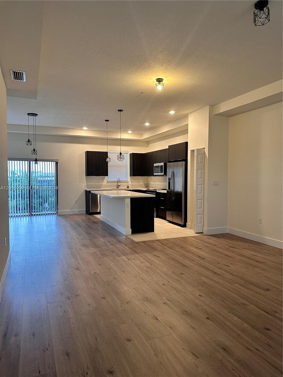 10437 NW 82nd St # 35, Doral, FL 33178 photo 3