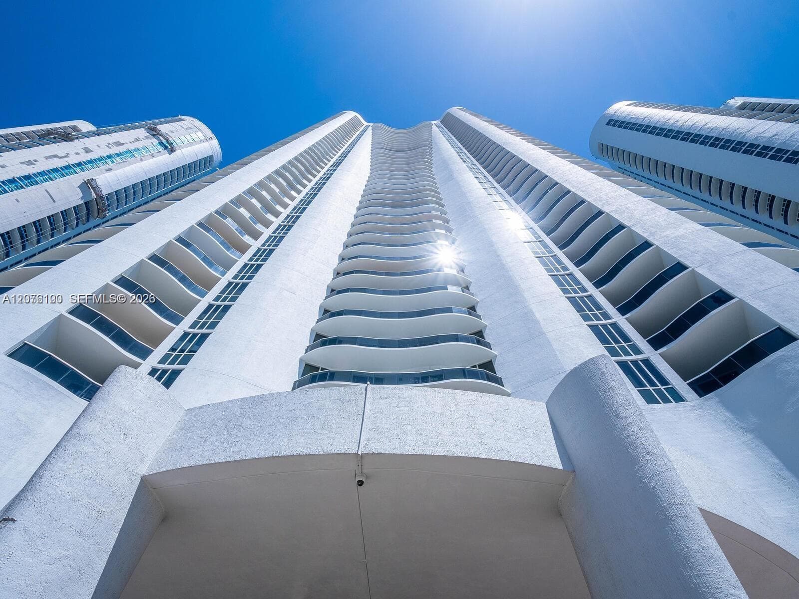 15901 Collins Ave # 2504, Sunny Isles Beach, FL 33160 photo 2