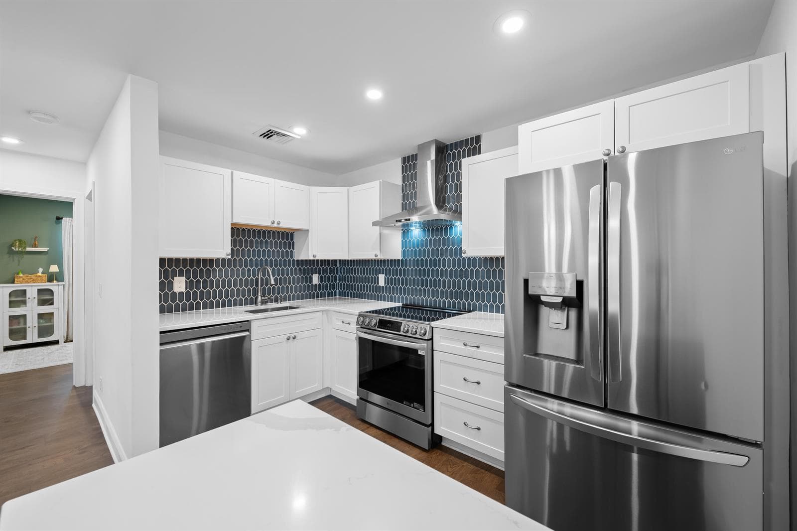 238 SW 10TH Avenue, Delray Beach, FL 33444 photo 3