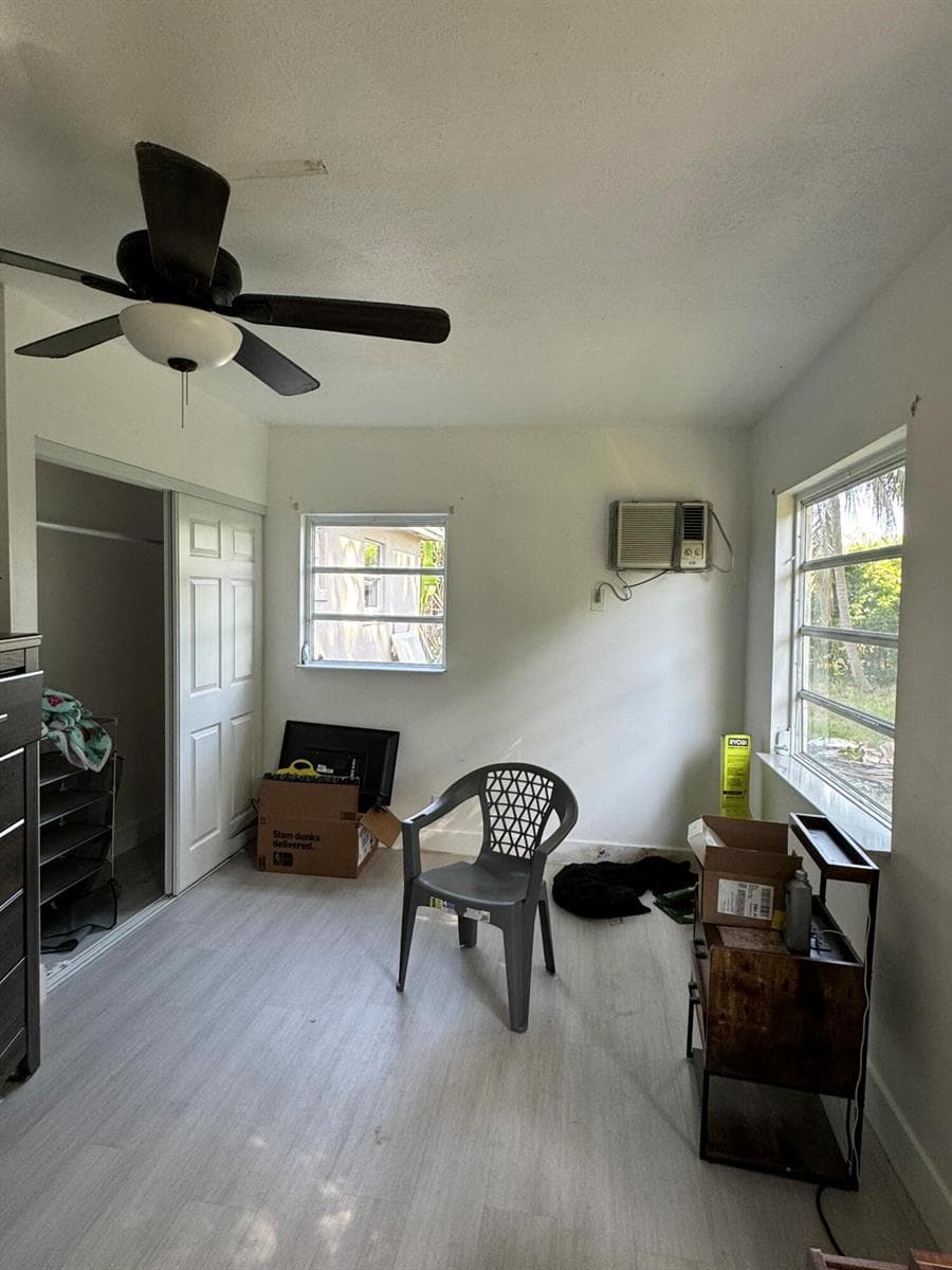 1624 BOARDMAN Avenue, West Palm Beach, FL 33407 photo 4