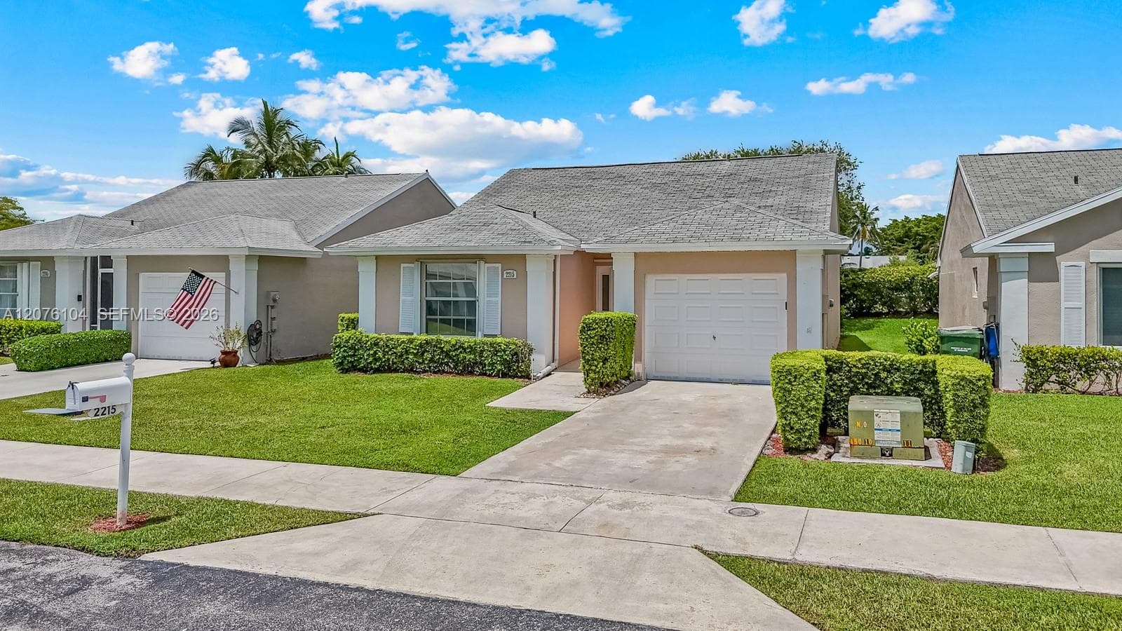 2215 SE 7th Pl, Homestead, FL 33033 photo 2