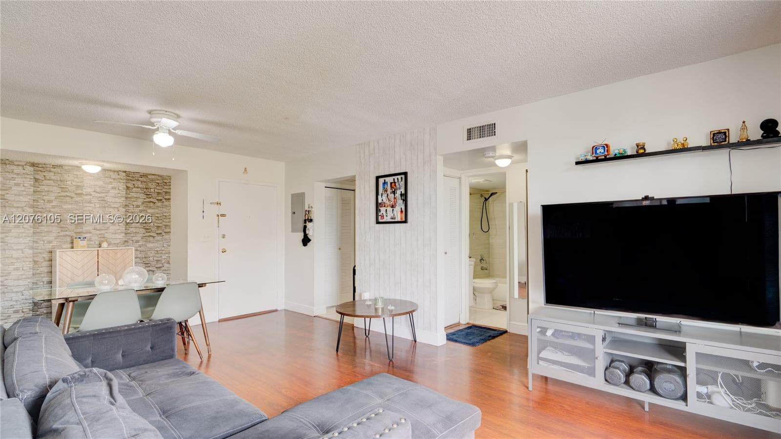 8320 NW 8th St # 2-302, Miami, FL 33126 photo 3