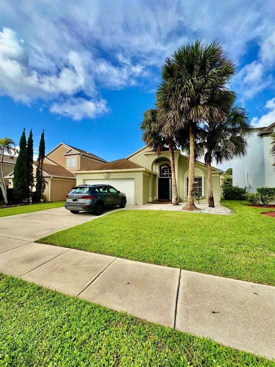 22449 MIDDLETOWN Drive, Boca Raton, FL 33428 photo 3