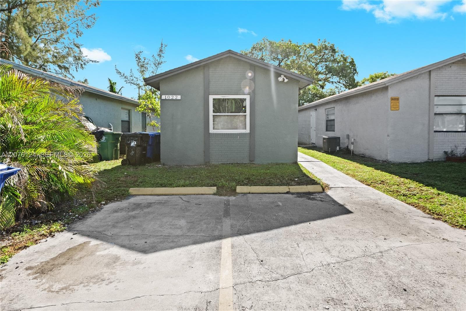 1022 NW 6th Ave, Fort Lauderdale, FL 33311