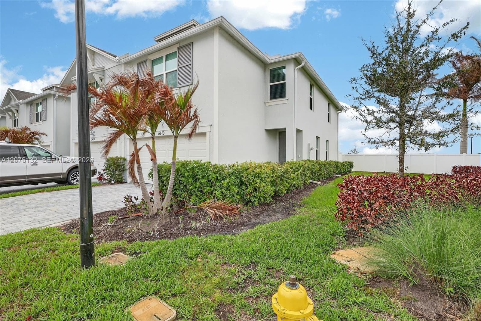 5610 SE Edgewater Cir, Stuart, FL 34997 photo 2