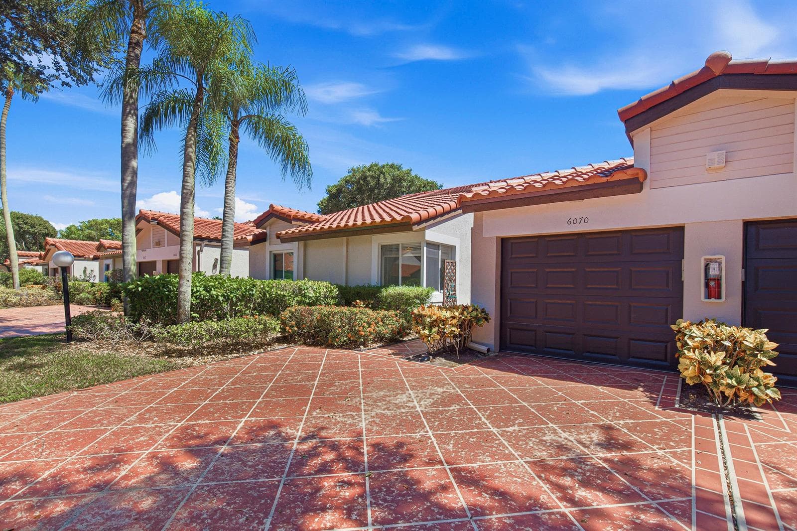 6070 SUNNY MANOR Court, Delray Beach, FL 33484 photo 2