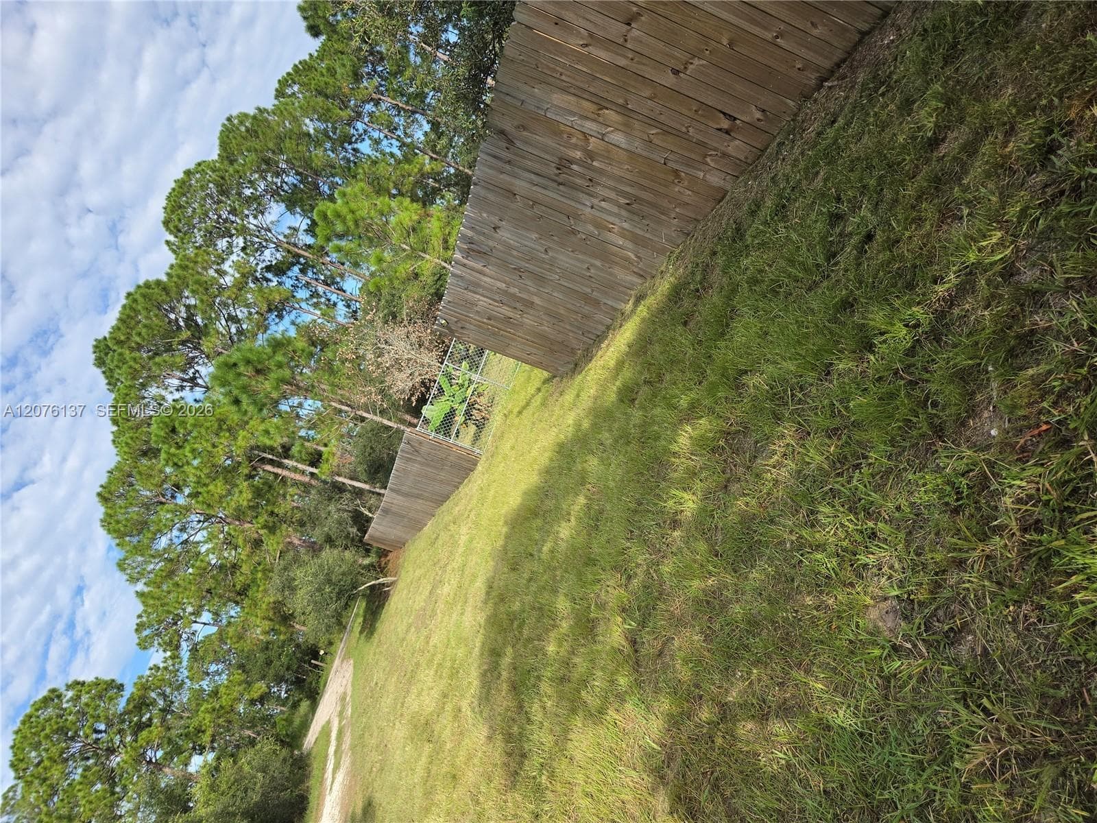 345 Rolling Hills Dr, Lake Placid, FL 33852 photo 2