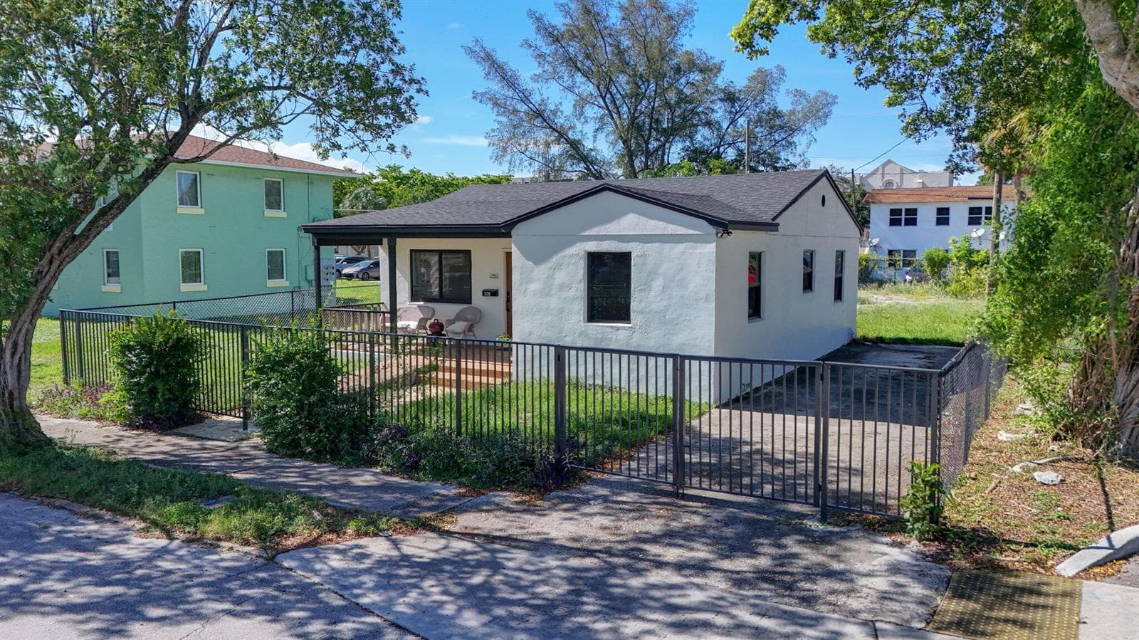 509 20TH Street, West Palm Beach, FL 33407 photo 2