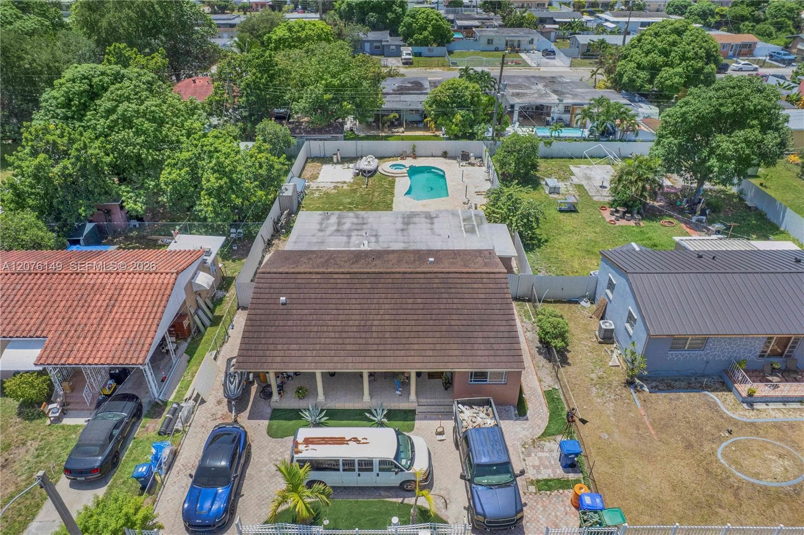 3030 NW 90th St, Miami, FL 33147 photo 3