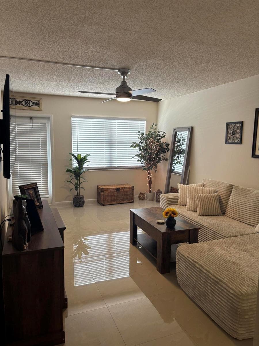 3004 Lincoln A, Boca Raton, FL 33434 photo 5
