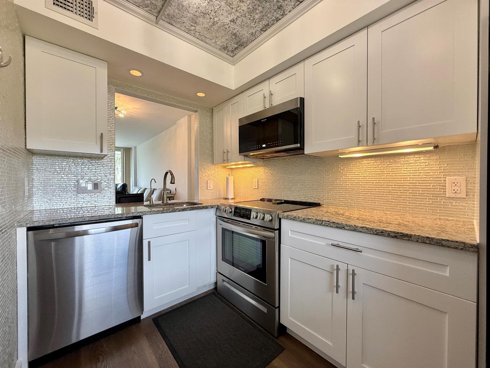 102 Royal Pk Drive # 4C, Oakland Park, FL 33309 photo 3