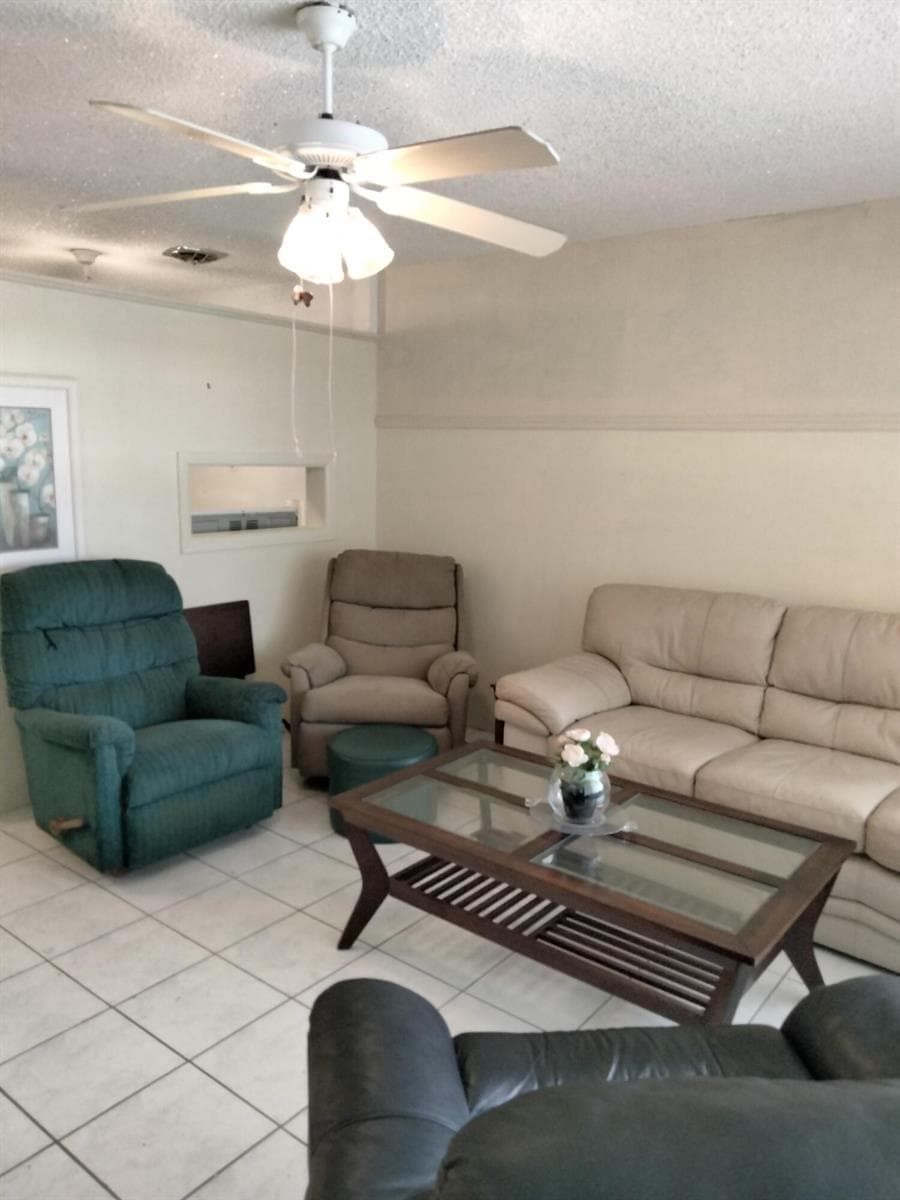815 SW 10th Terrace # 17V, Hallandale Beach, FL 33009 photo 3