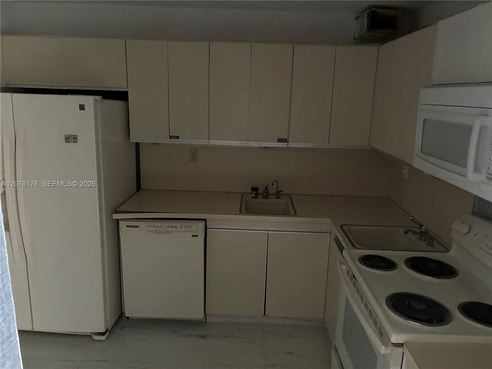 4301 Collins Ave # 402, Miami Beach, FL 33140 photo 4