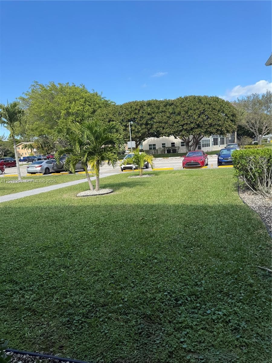 272 Camden L # 272, West Palm Beach, FL 33417 photo 3