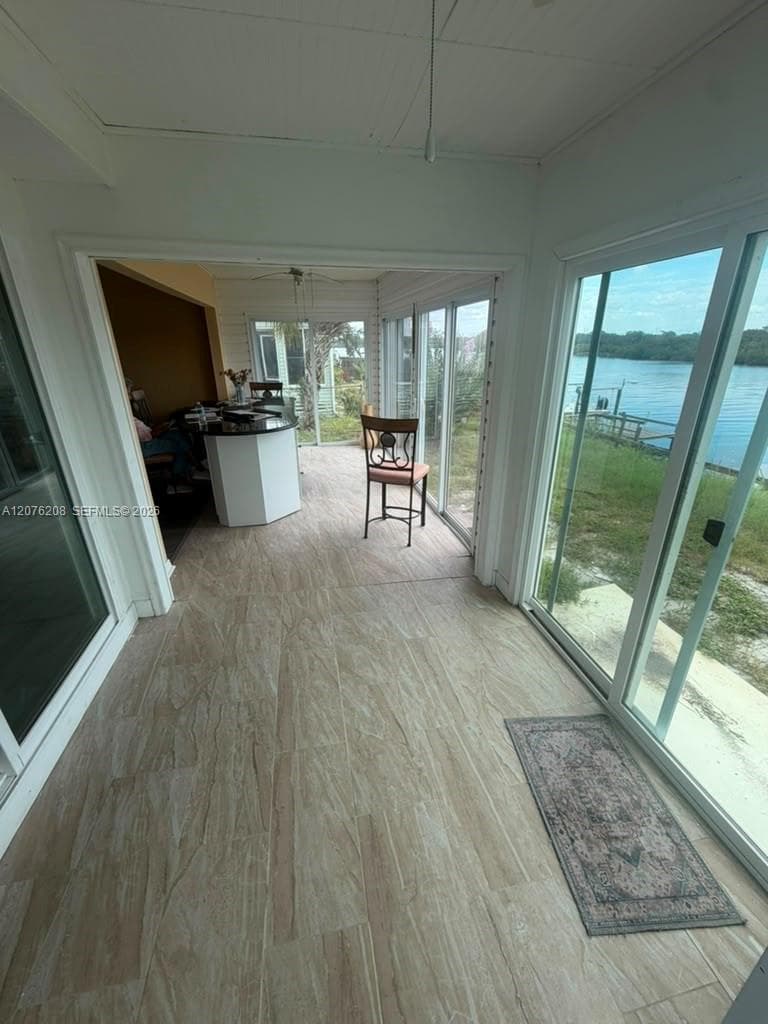 402 Frances Circle, Other City - In The State Of Florida, FL 33570 photo 3