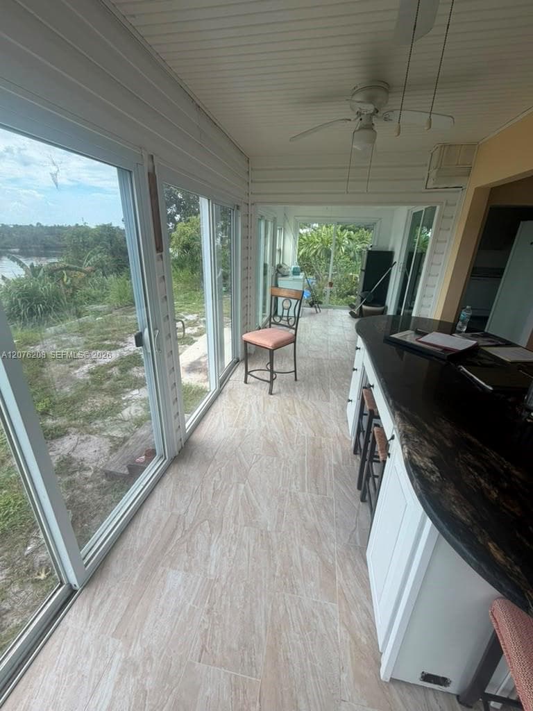 402 Frances Circle, Other City - In The State Of Florida, FL 33570 photo 4