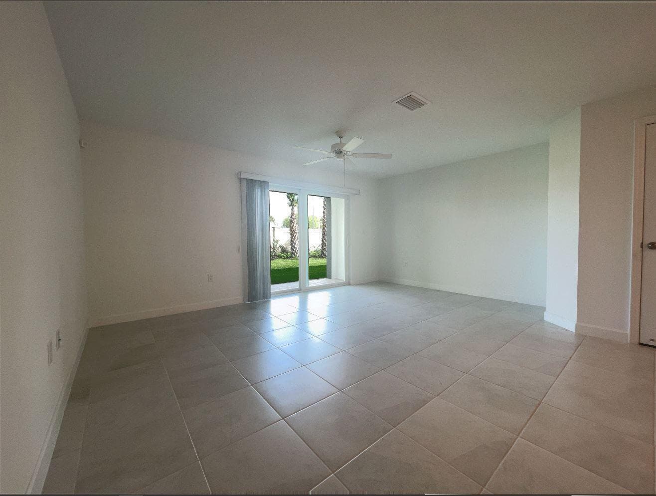 6907 Broadwater Lane, Lake Worth, FL 33467 photo 4