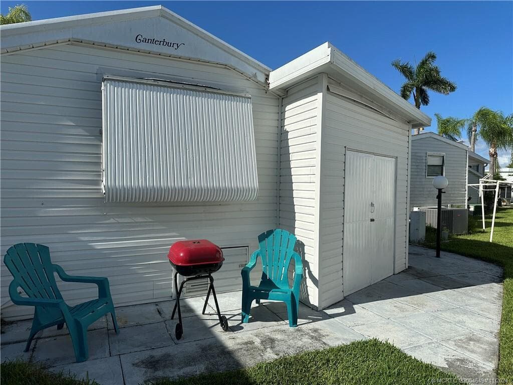 664 NETTLES Boulevard # 664, Jensen Beach, FL 34957 photo 2
