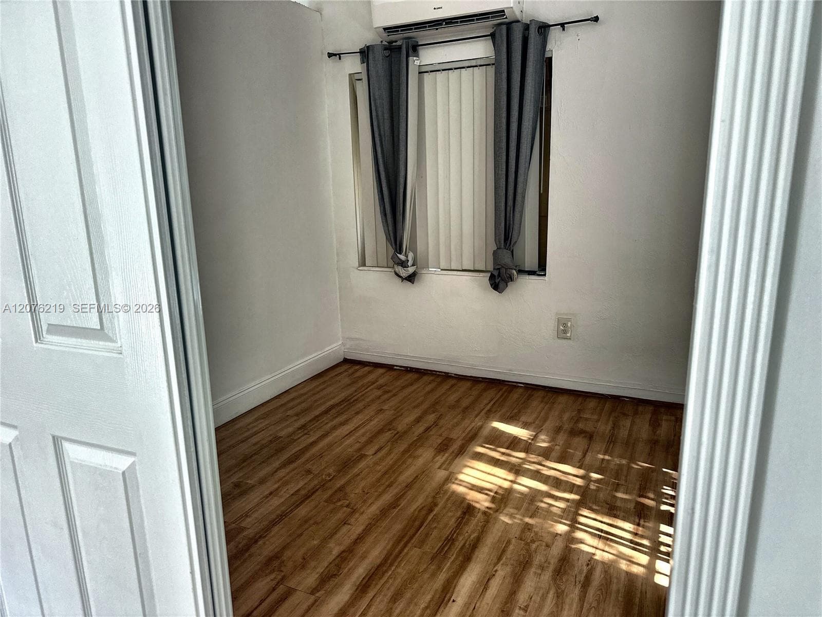 1935 Lincoln St # 2, Hollywood, FL 33020 photo 4