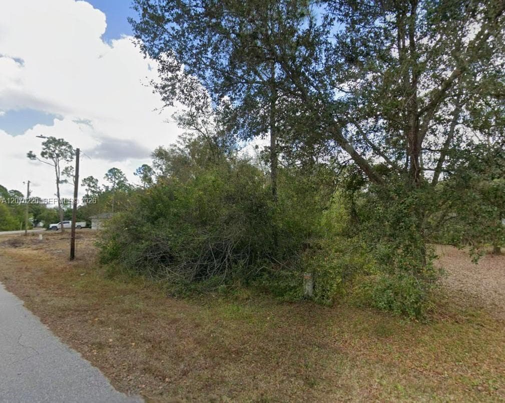 28201 N. Twin Lakes Dr., Other City - In The State Of Florida, FL 33955 photo 3