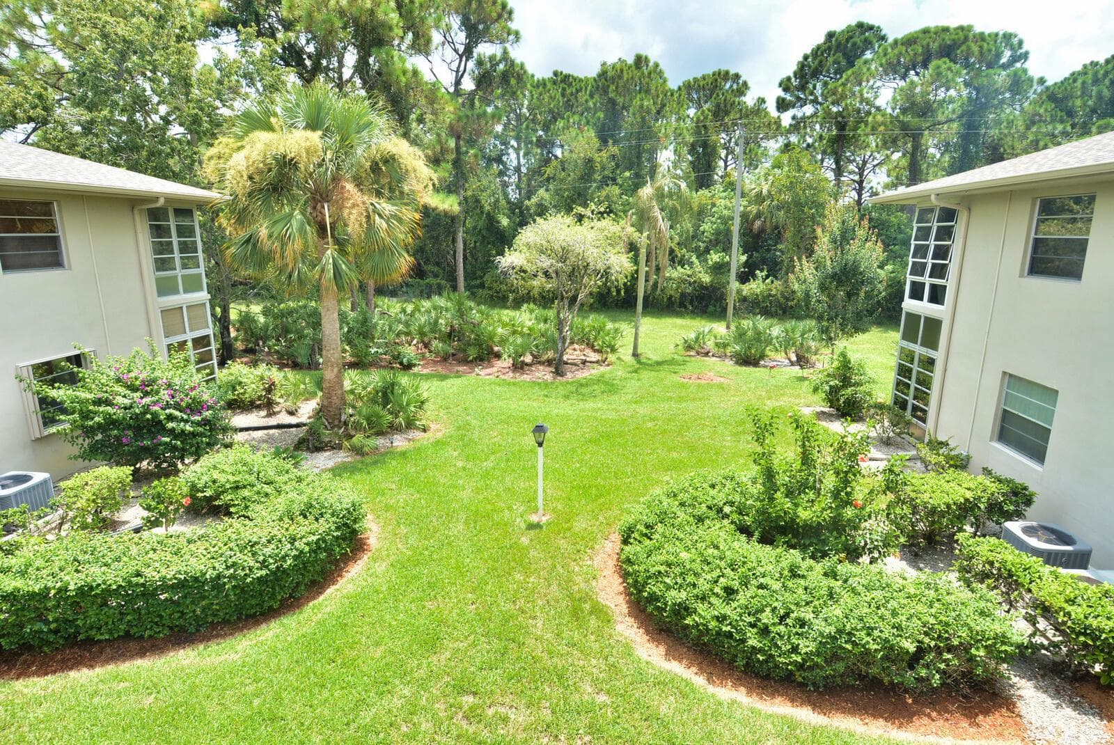 10 LAKE VISTA Trail # 203, Port St. Lucie, FL 34952 photo 2