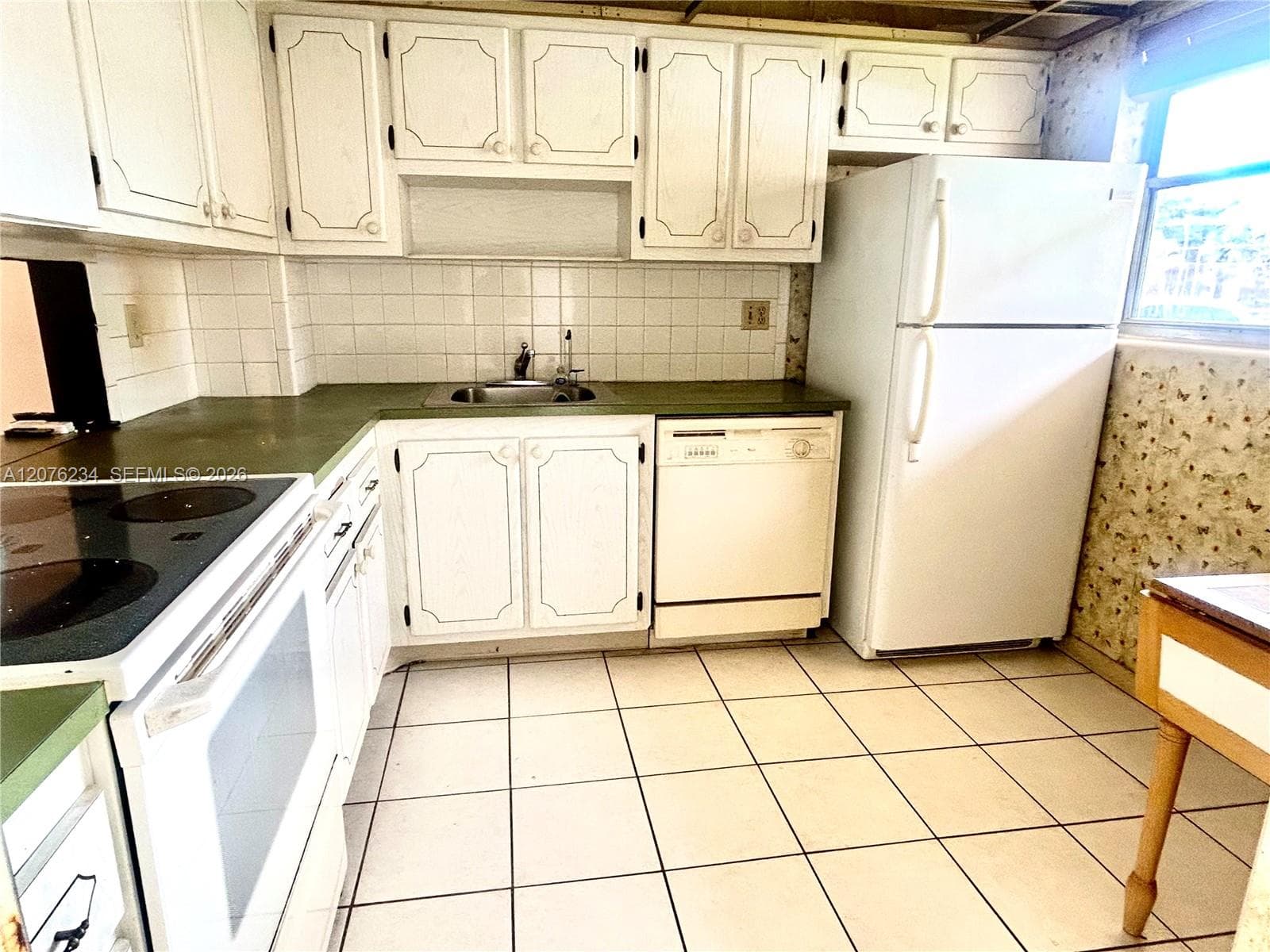 201 Berkley Rd # 102, Hollywood, FL 33024 photo 4