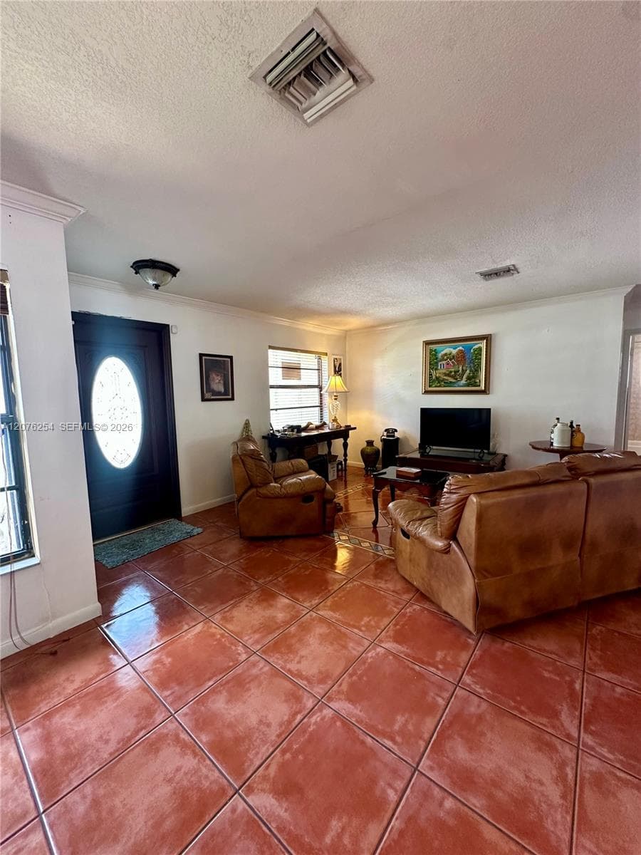 10330 Puerto Rico Dr, Cutler Bay, FL 33189 photo 4