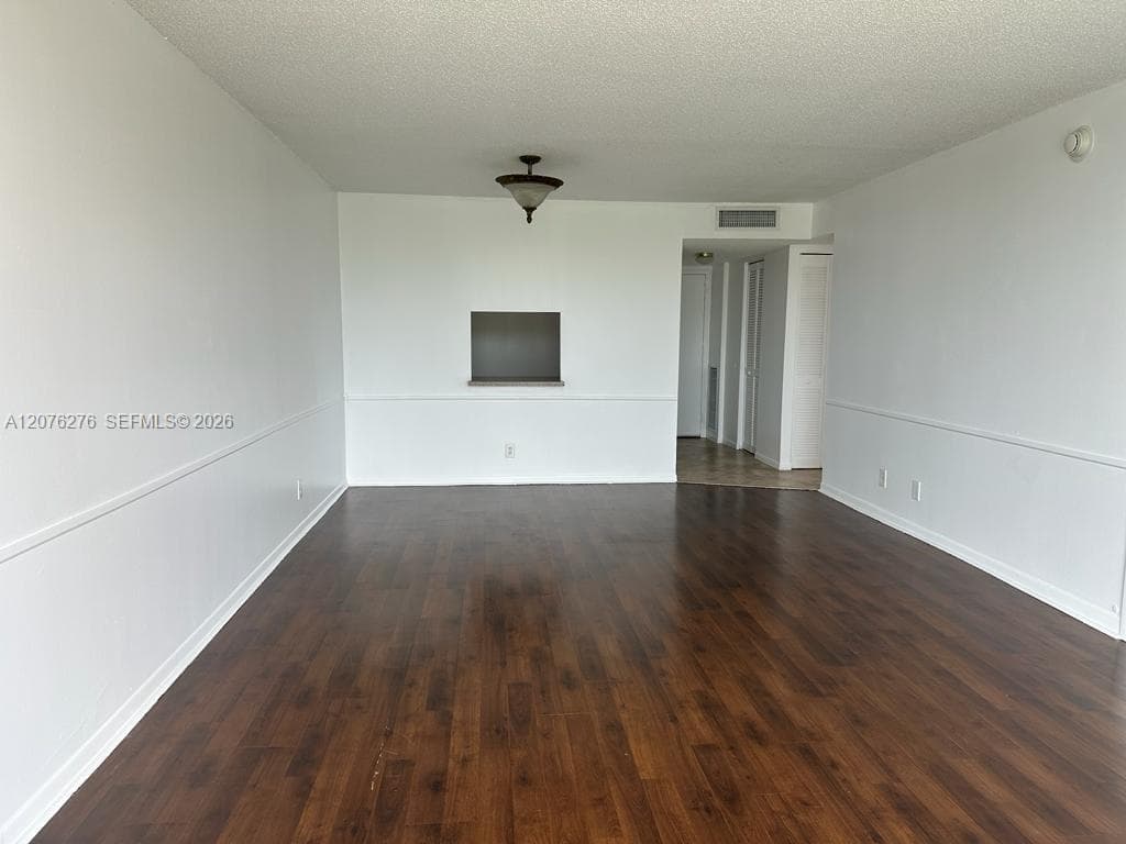 500 Executive Center Dr # 3A, West Palm Beach, FL 33401 photo 2