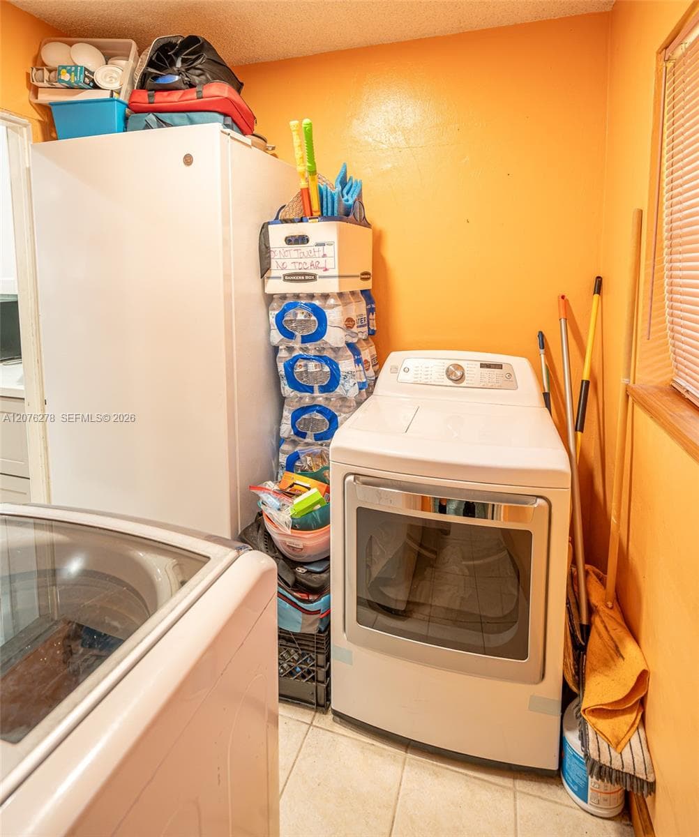 10 SW 46th Ave, Plantation, FL 33317 photo 5