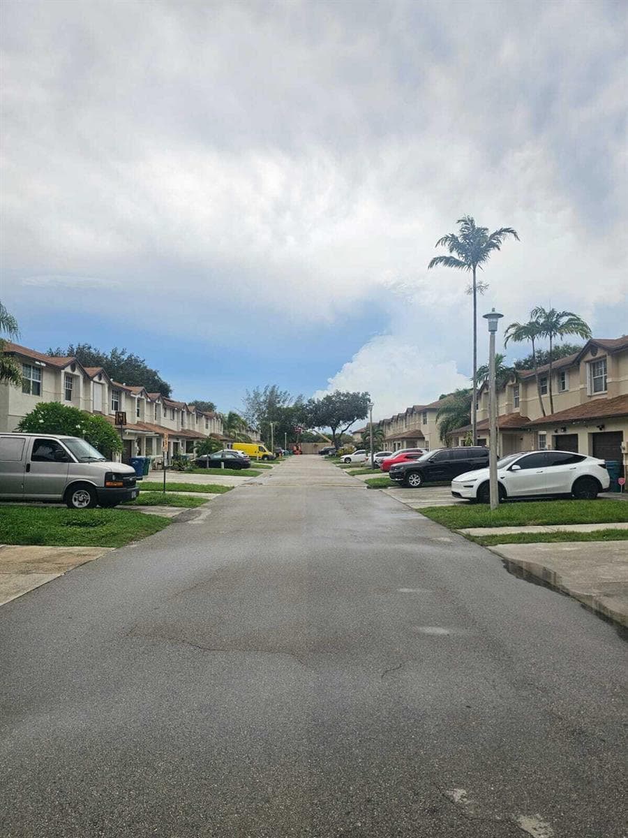 3353 NW 197TH Terrace, Miami Gardens, FL 33056 photo 3