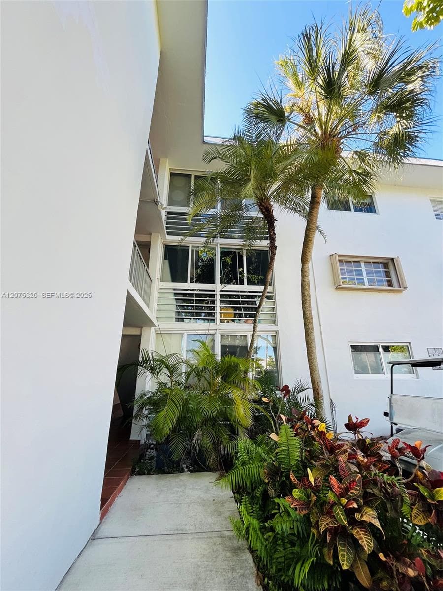 251 Galen Dr # 101E, Key Biscayne, FL 33149 photo 4